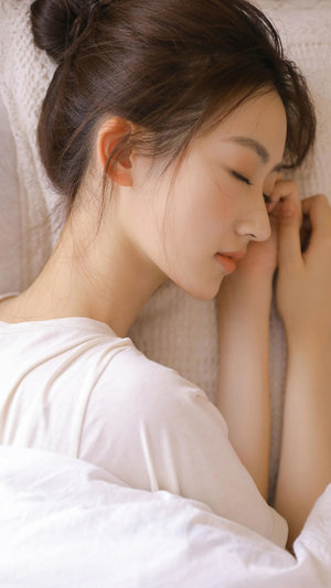 理发店老板娘免费观看电视剧